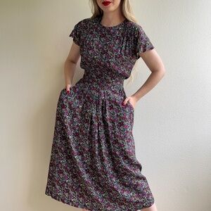 Vintage 1980s Purple Floral Print Dress With Pockets (S/M)